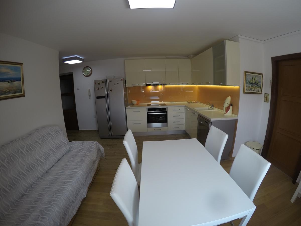 Apartments Istarska Street (Adults Only) Split Exterior photo