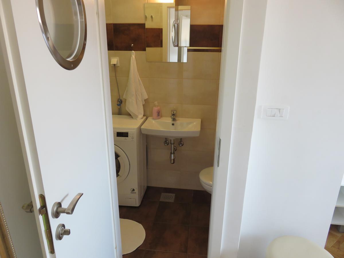 Apartments Istarska Street (Adults Only) Split Exterior photo